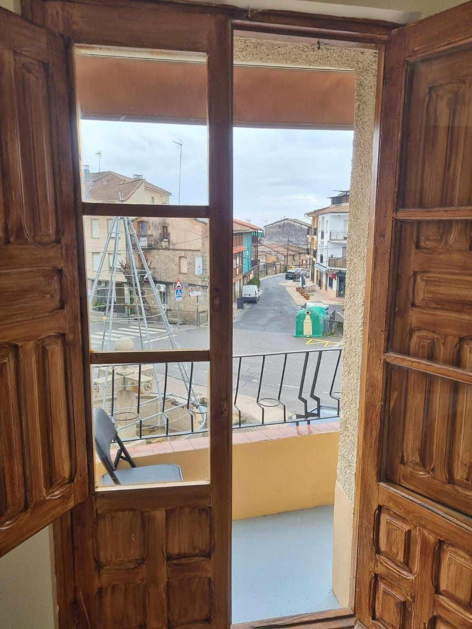 Los Cuatro Canos Madrigal de la Vera Dış mekan fotoğraf